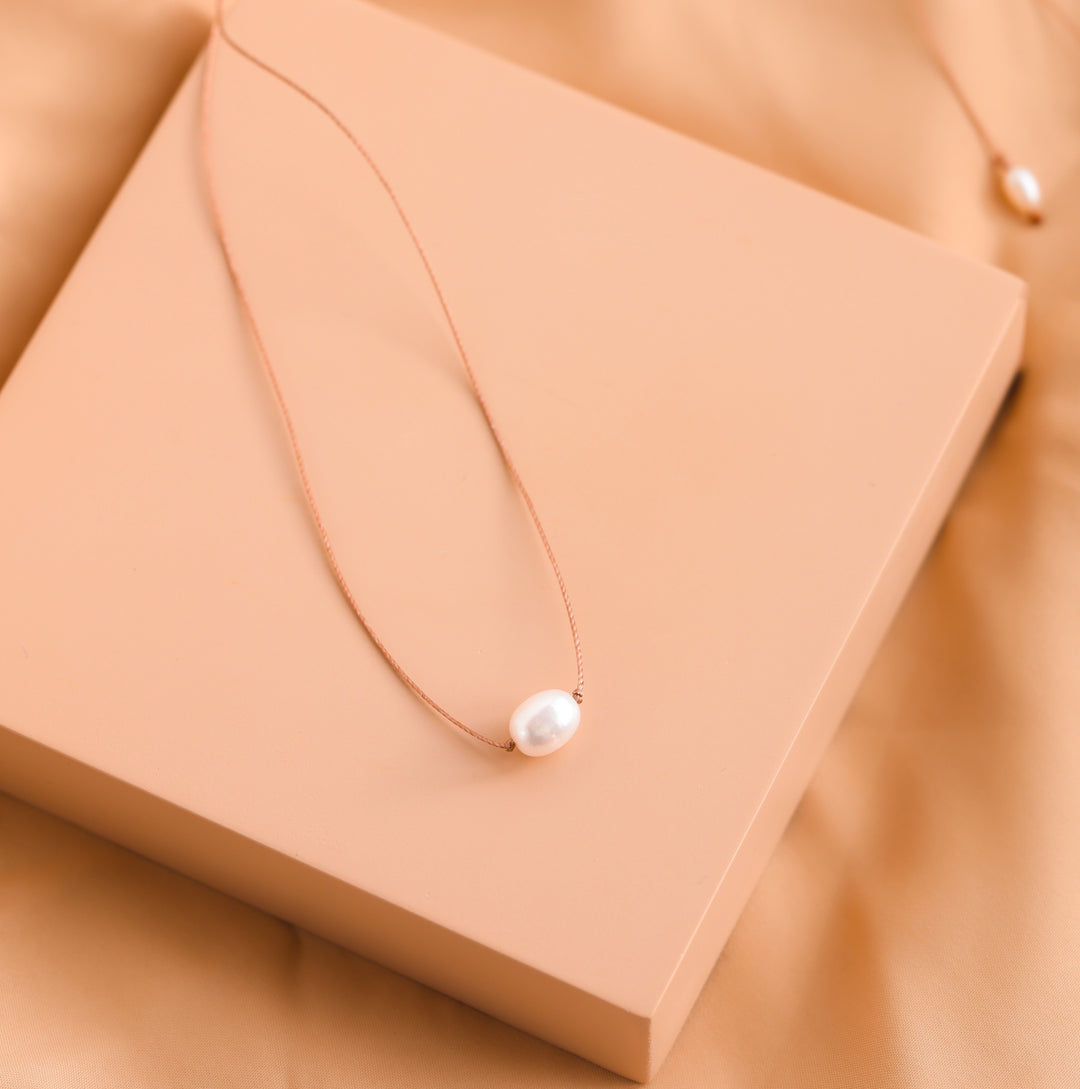 Minimalist Freshwater Pearl Necklace