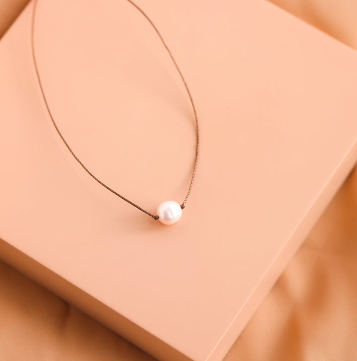 Minimalist Freshwater Pearl Necklace