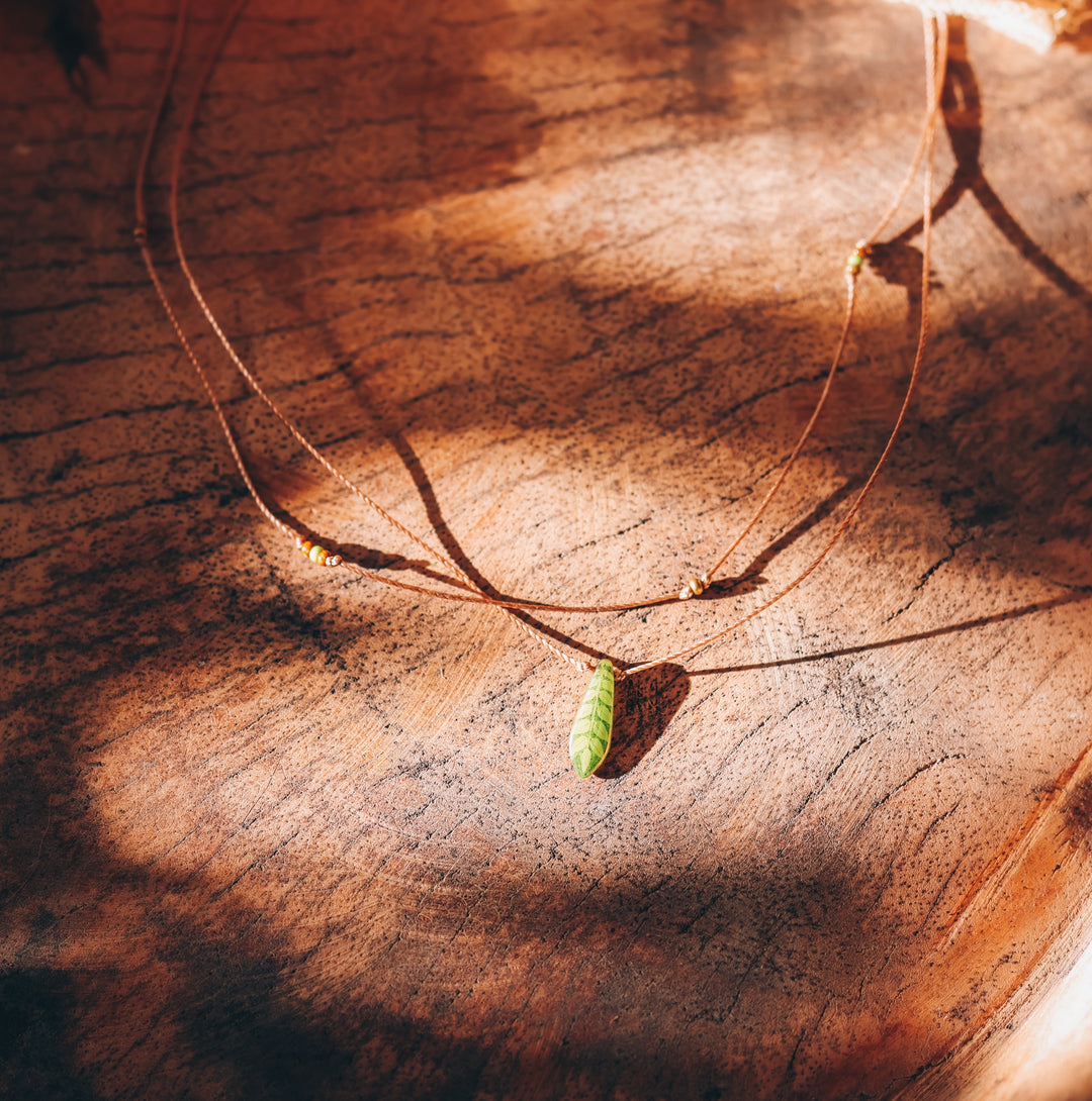 Hippie Green Leaf Dagger Necklace