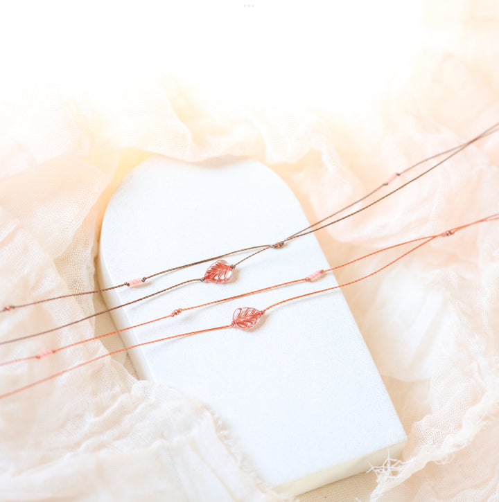 BELLA ROSE Leaf Layered Choker Necklace