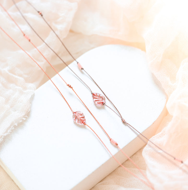 BELLA ROSE Leaf Layered Choker Necklace