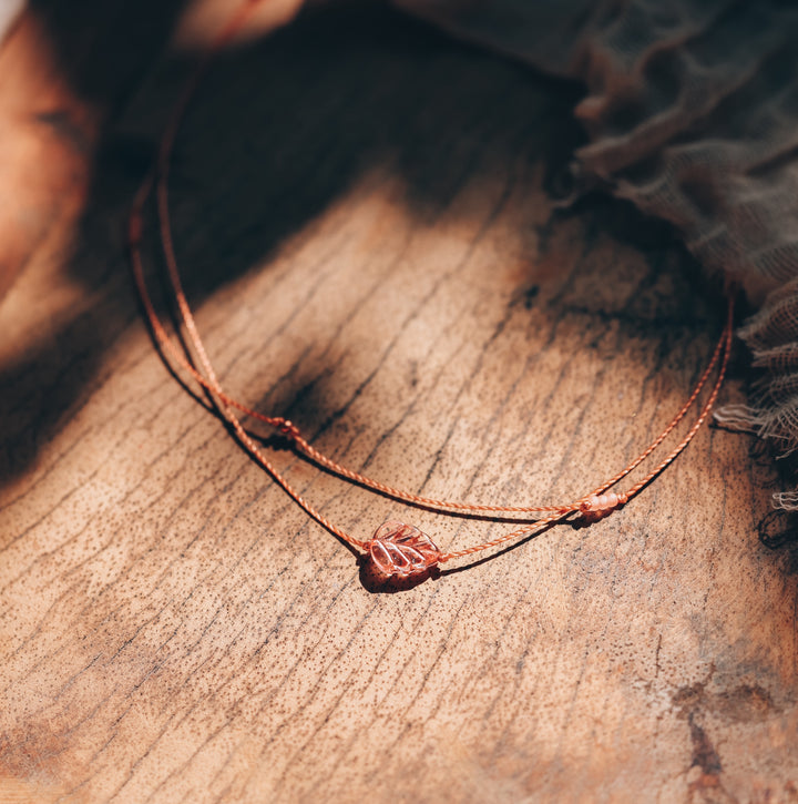 BELLA ROSE Leaf Layered Choker Necklace