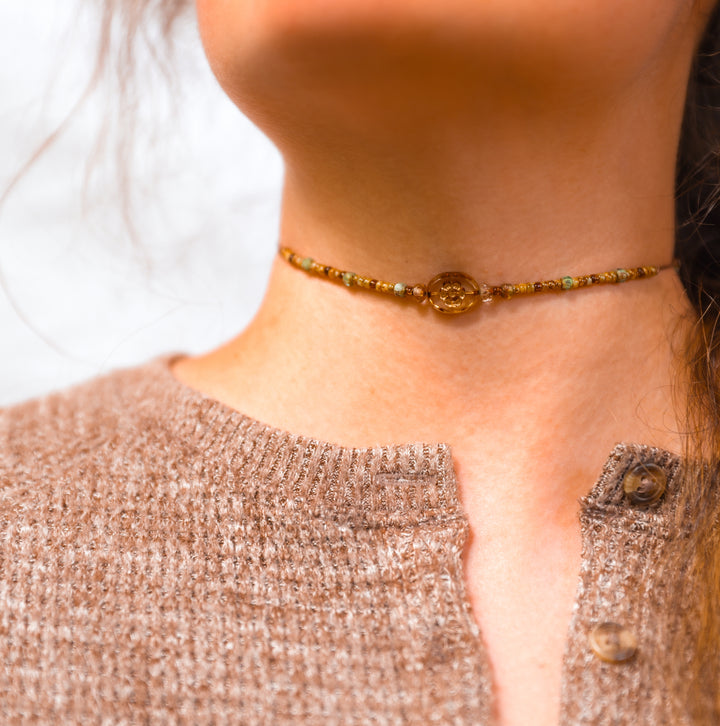 Vintage Vibes Beaded Flower Necklace