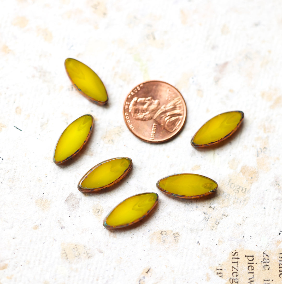 ALDER Mustard Petal Pendant Layered Choker Necklace