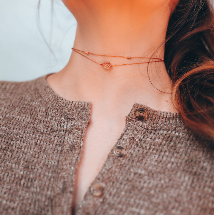 BELLA ROSE Leaf Layered Choker Necklace