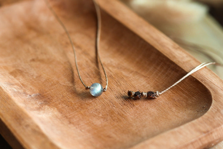 Dainty Blue Labradorite Necklace - SAME SUN CO