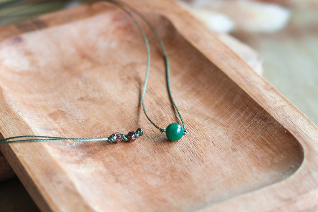 Dainty Green Jade Choker - SAME SUN CO