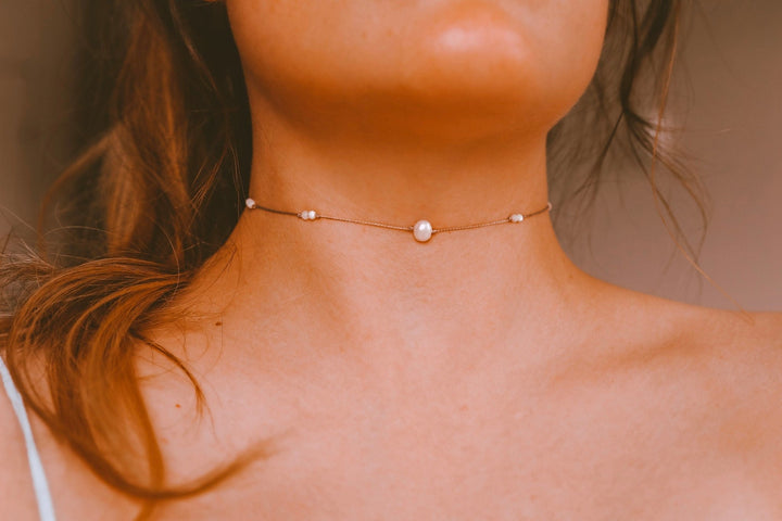 Dainty Mother of Pearl Choker Necklace - SAME SUN CO