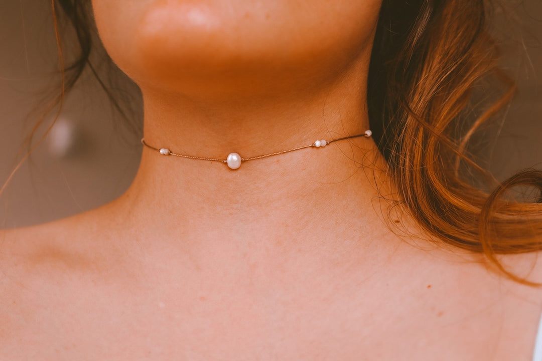 Dainty Mother of Pearl Choker Necklace - SAME SUN CO