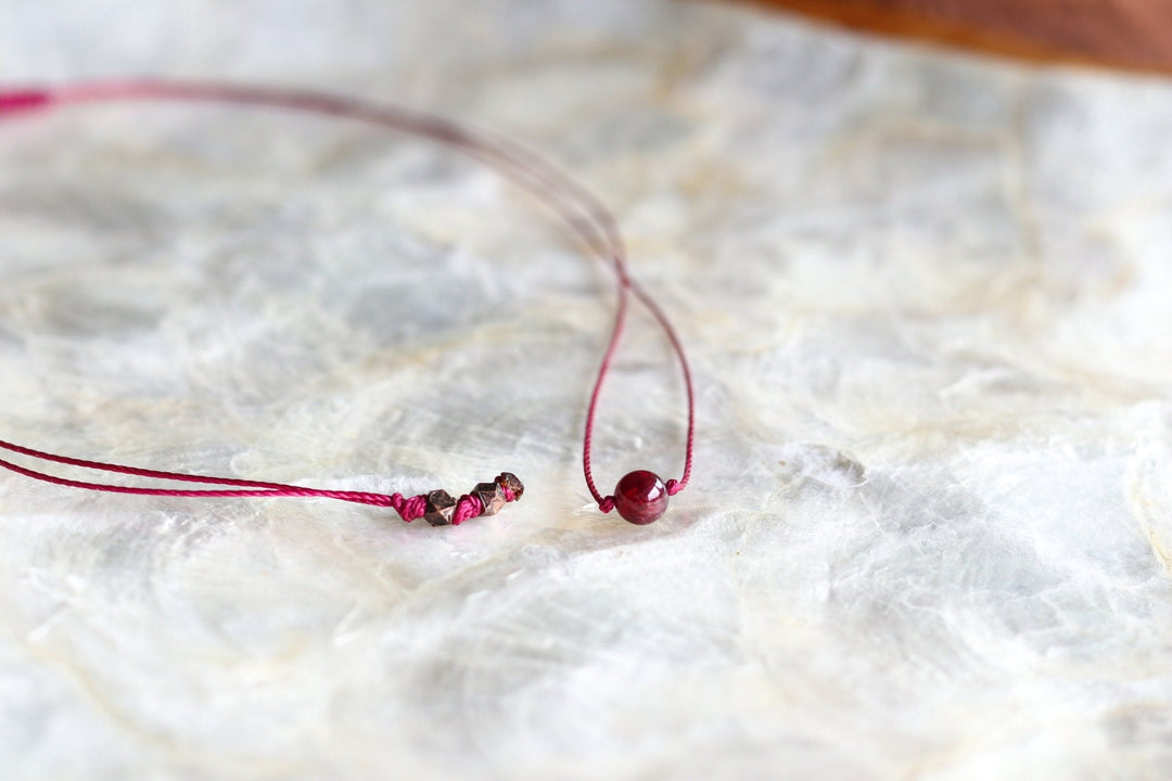 Dainty Red Garnet Choker - SAME SUN CO