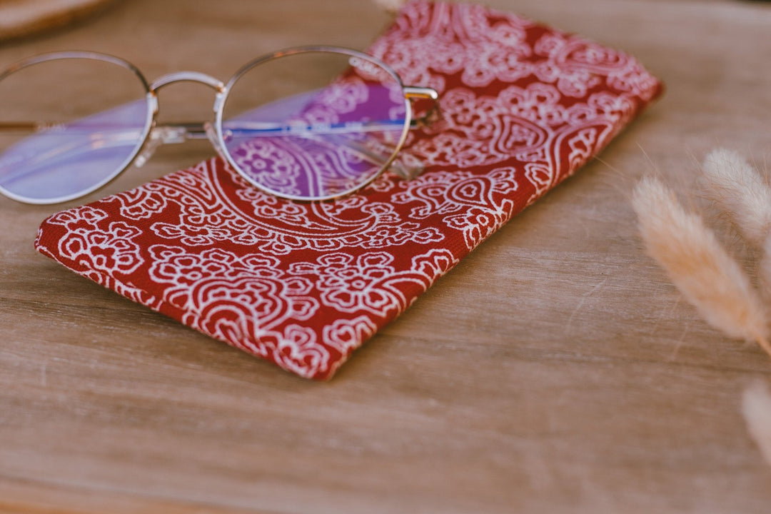 Red Paisley Sunglass Pouch Bag - SAME SUN CO