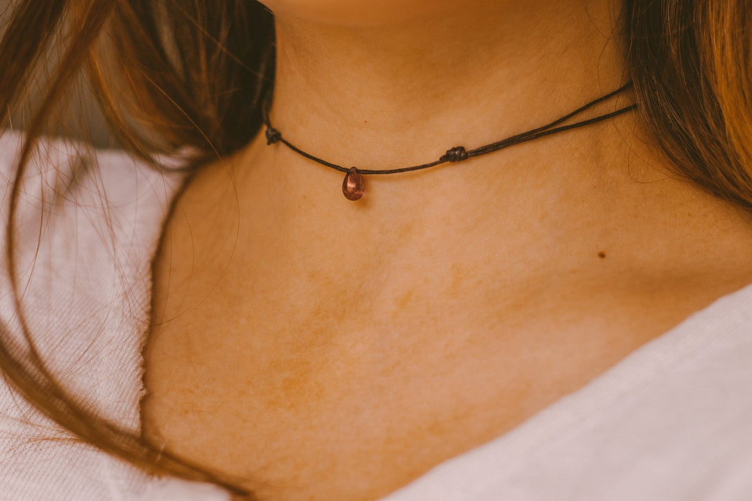 Rosy Lilac Teardrop Choker - SAME SUN CO