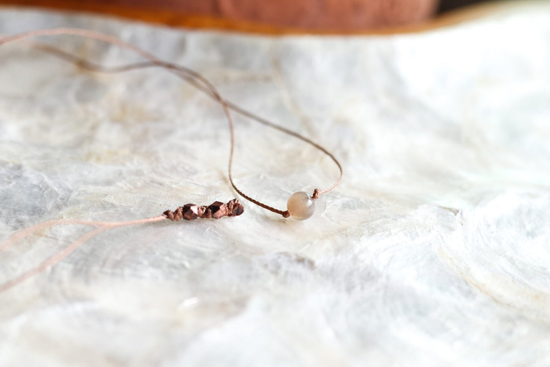 Silvery Peach Moonstone Choker - SAME SUN CO